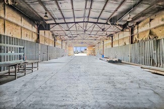 Portland TN Warehouse and land
