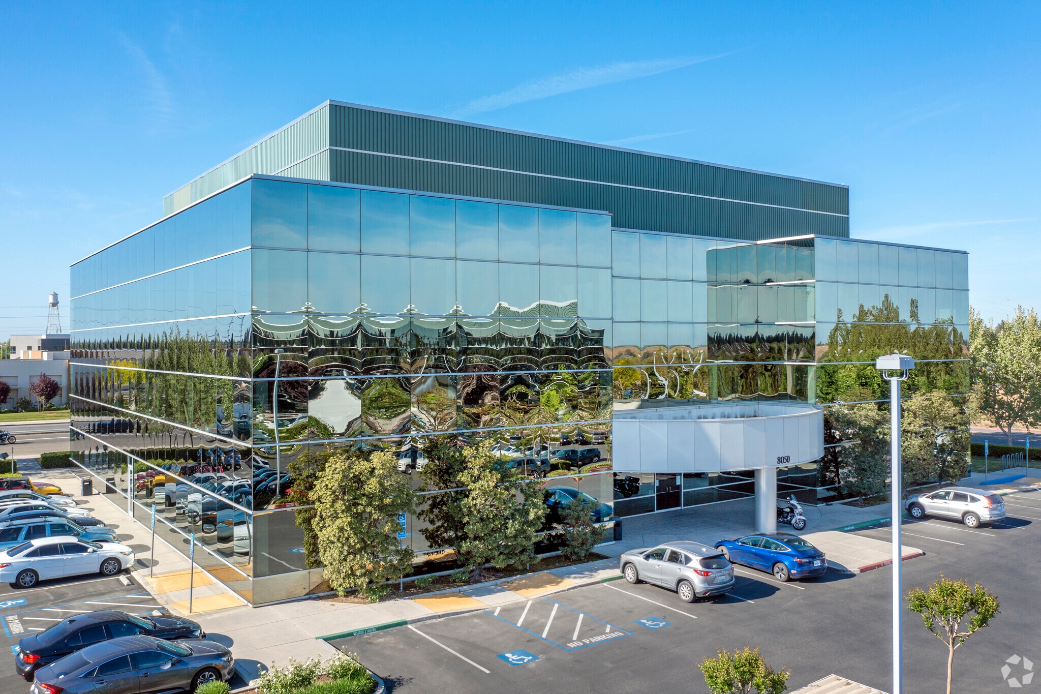 8050 N Palm Ave, Fresno, CA for Rent