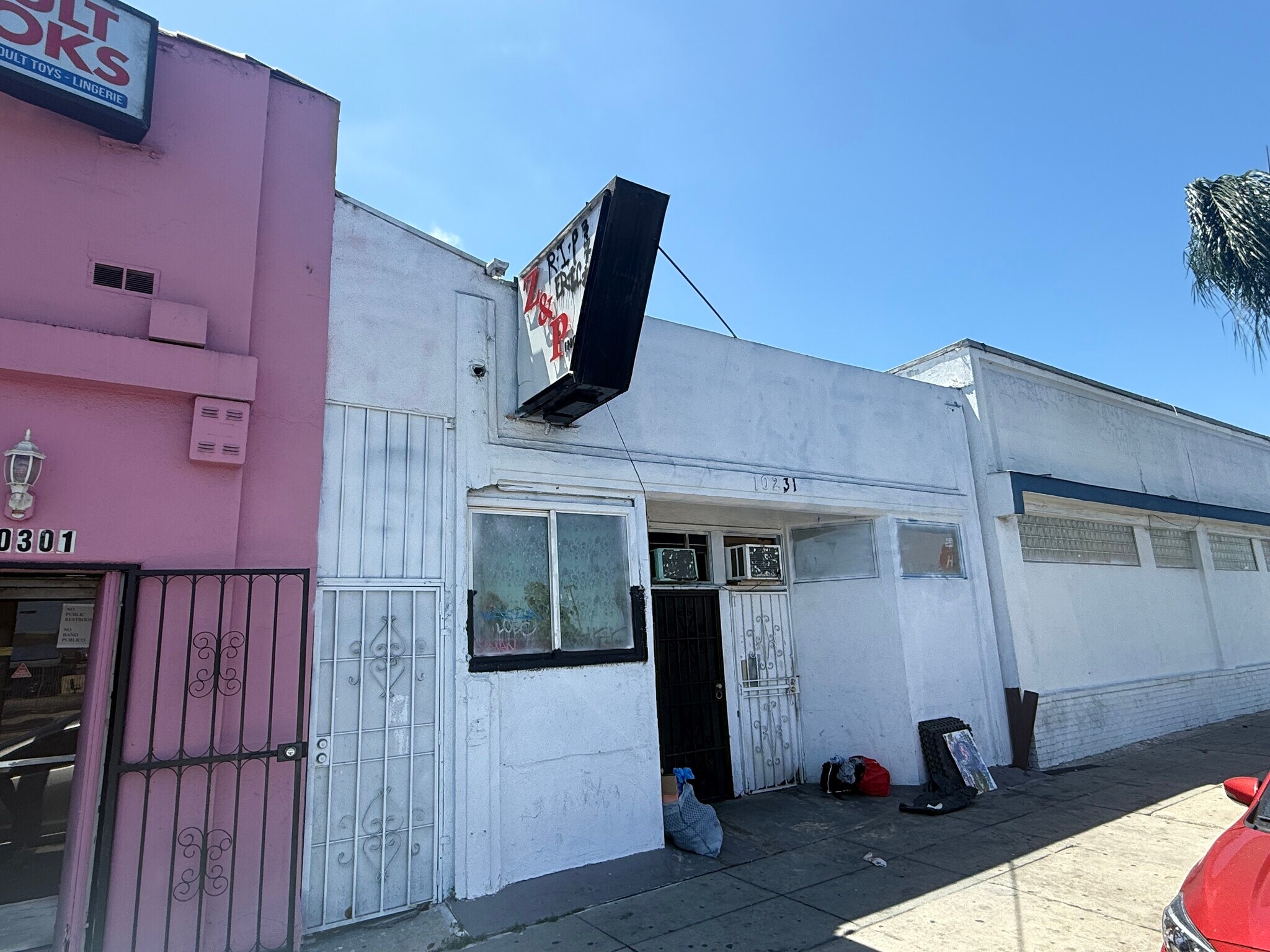 10231 Hawthorne Blvd, Inglewood, CA for Sale