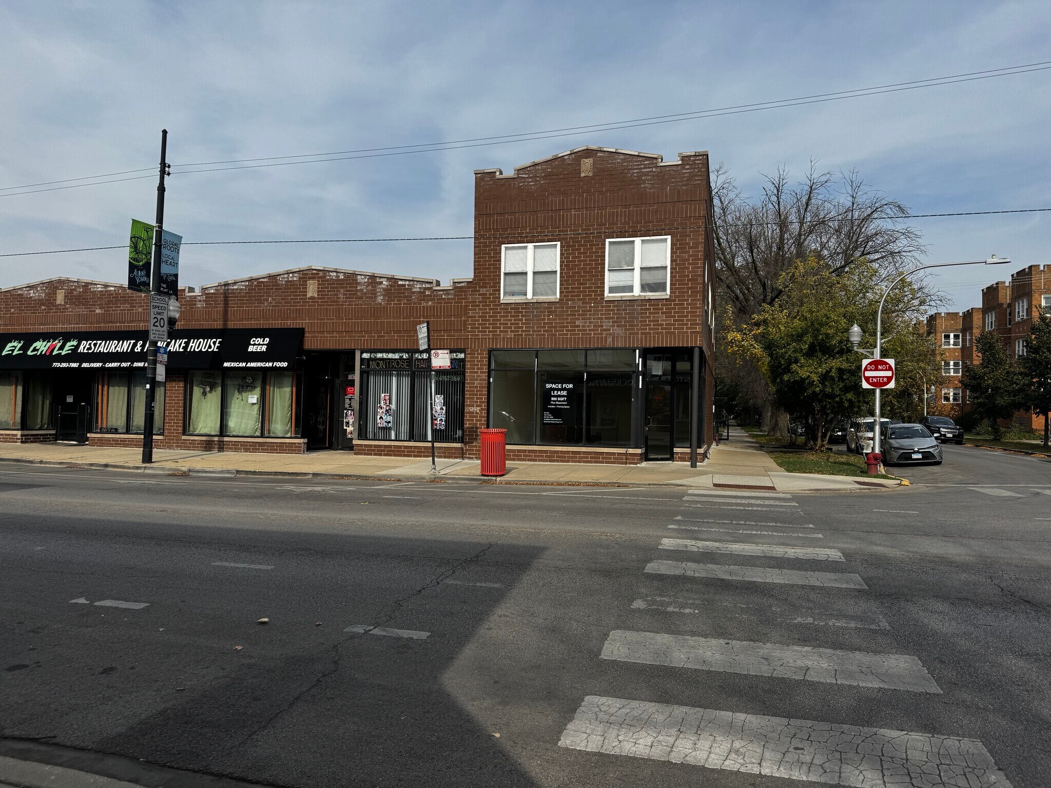 3026 W Montrose Ave, Chicago, IL for Rent