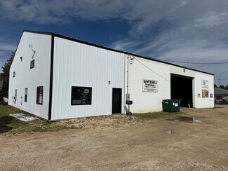 Cresco, IA undefined - 230 2nd Ave E