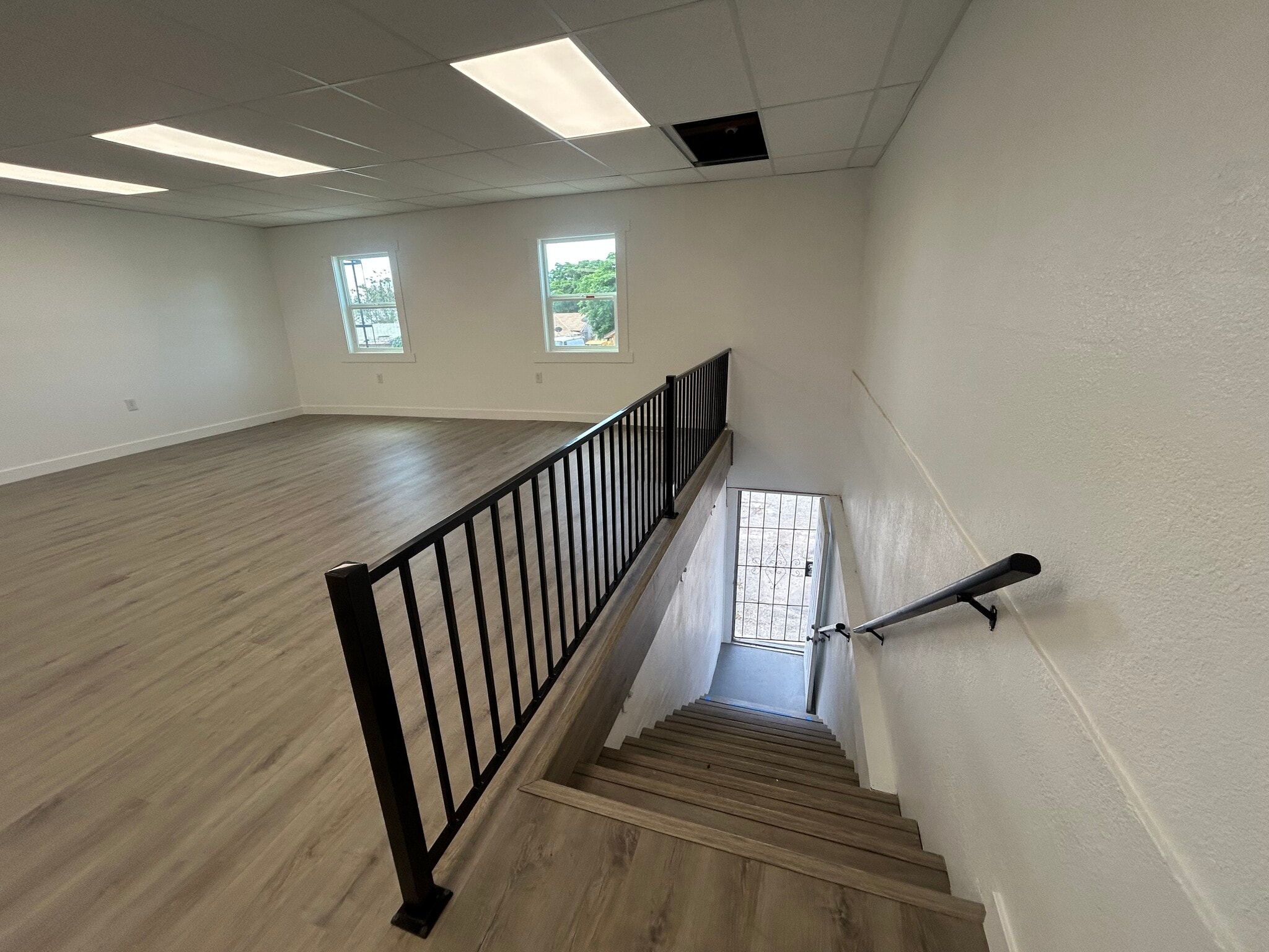 5586 Mission Blvd, Jurupa Valley, CA for Rent