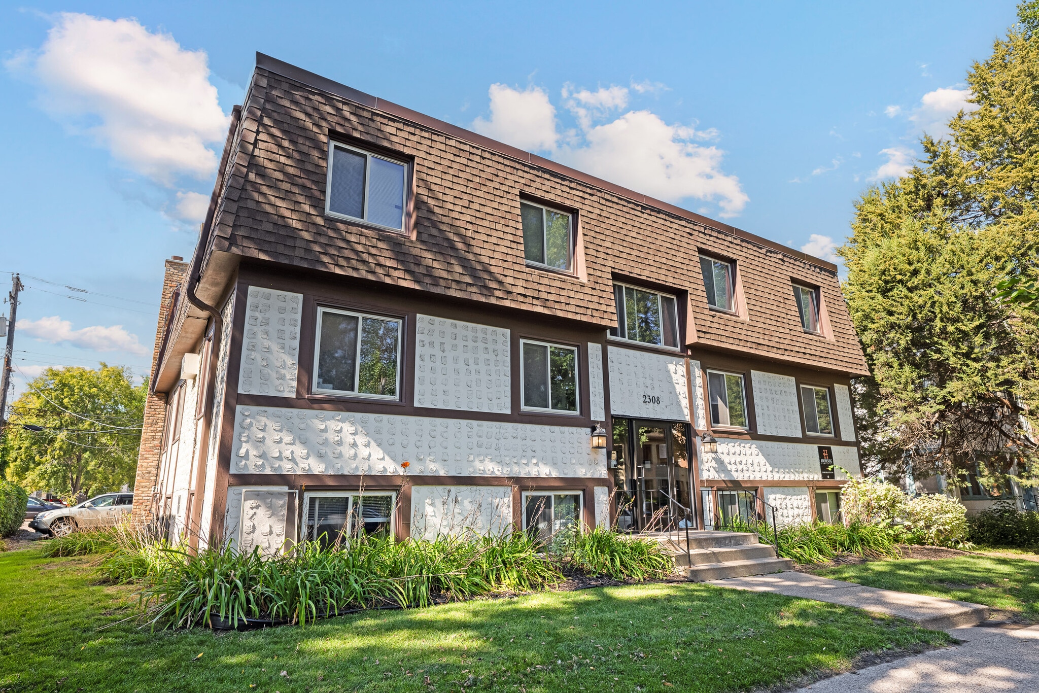 2308 Garfield Ave, Minneapolis, MN for Sale