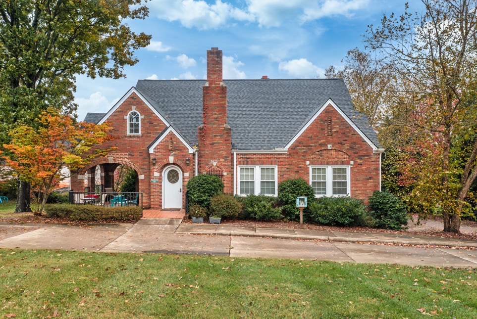 2920 Reynolda Rd, Winston-Salem, NC for Sale