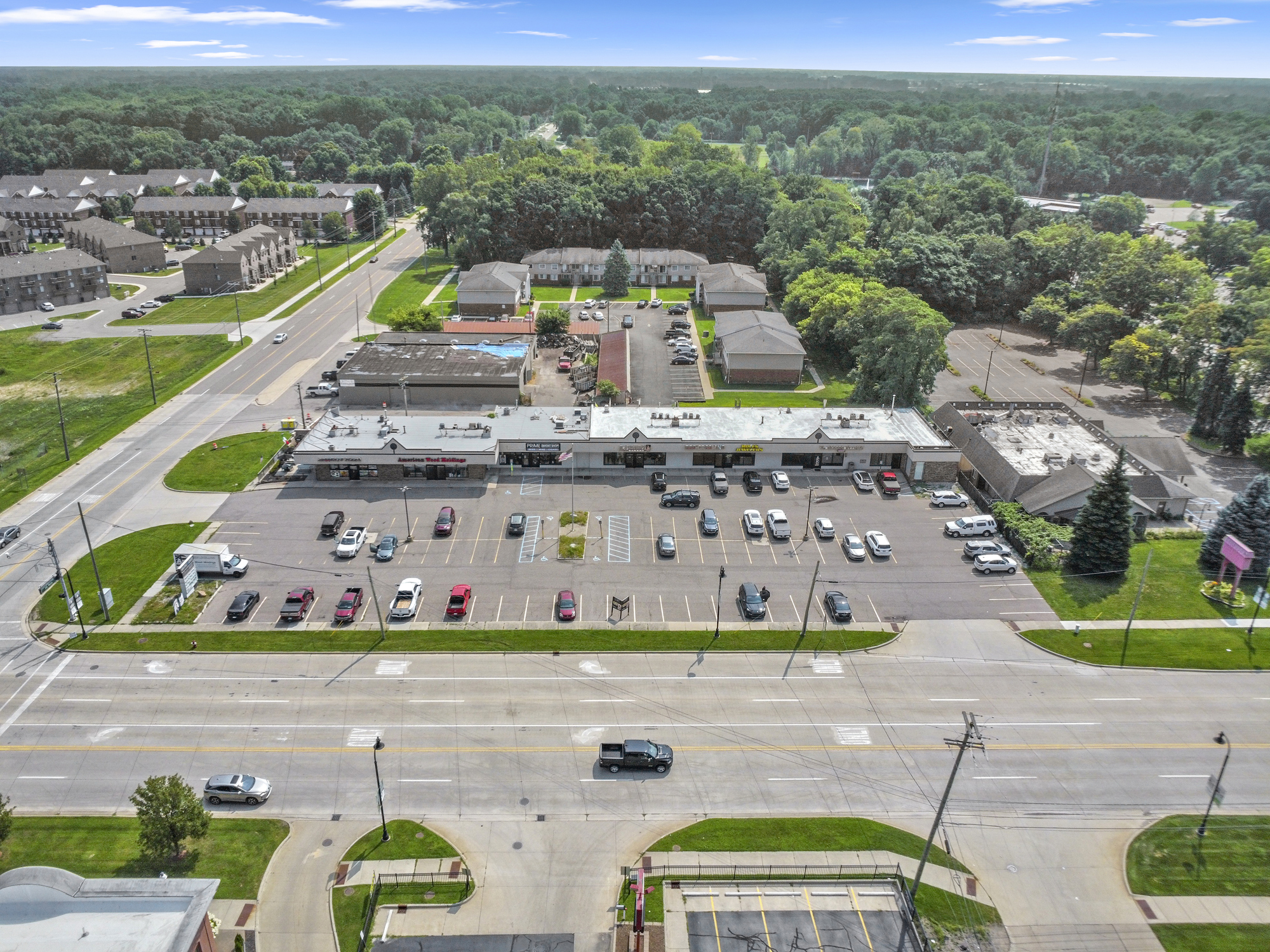 52910-52996 Van Dyke Ave, Shelby Township, MI for Rent
