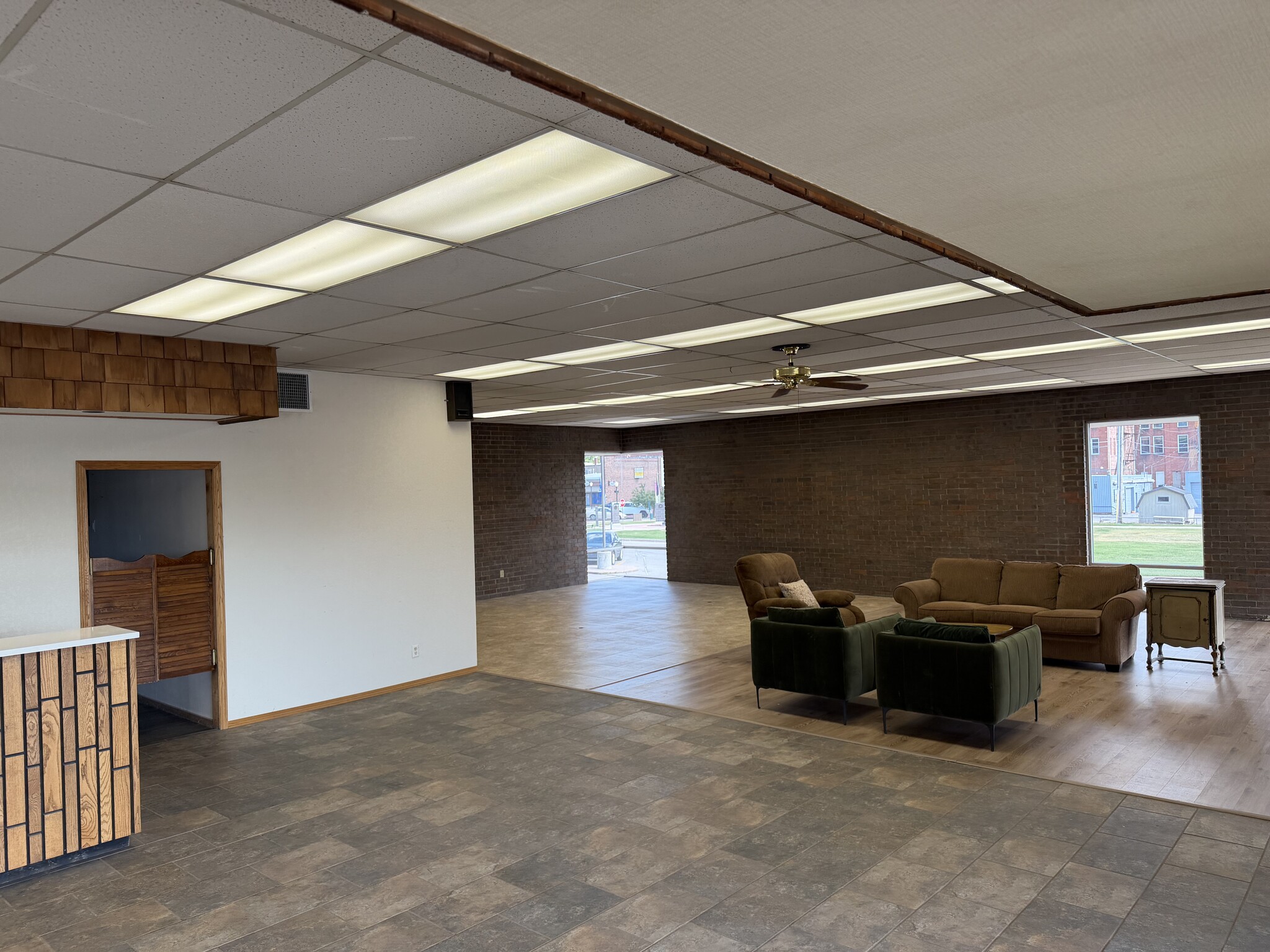 117 W 7th Ave, Augusta, KS for Rent