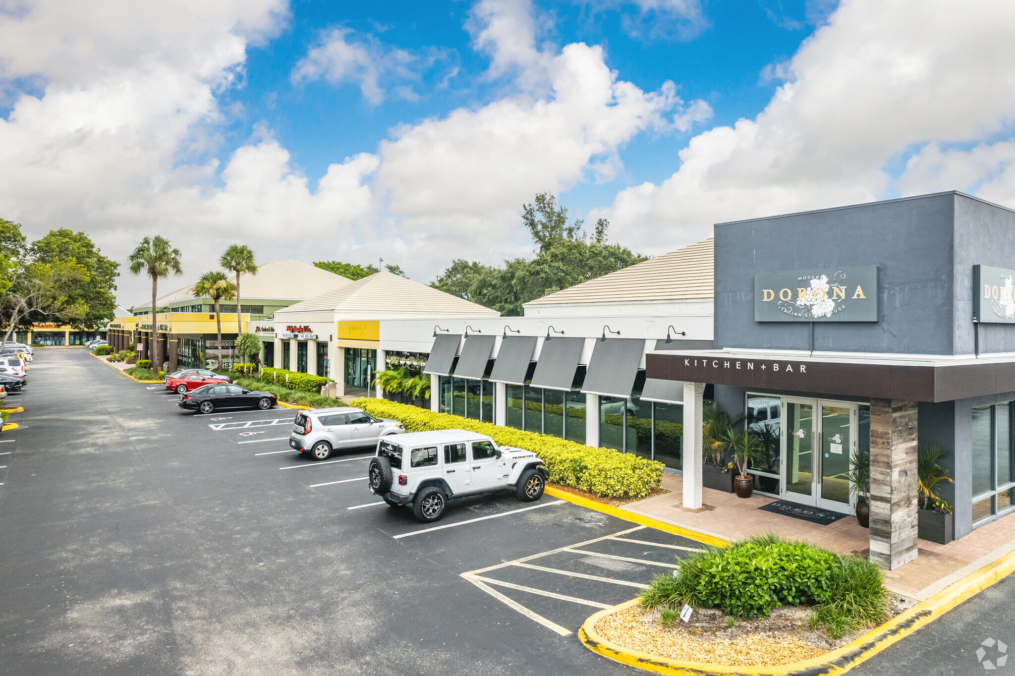 2100-2184 Tamiami Trl N, Naples, FL for Rent