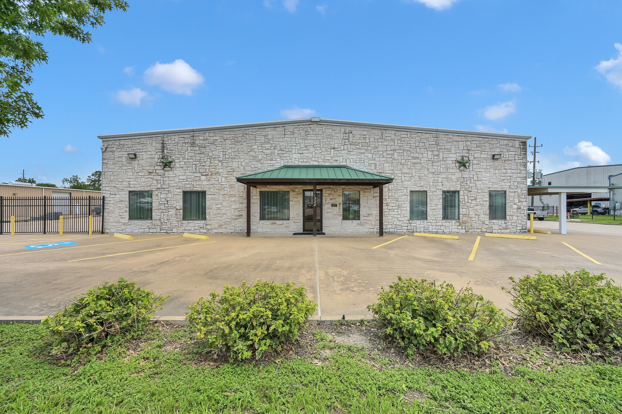 11322 Neeshaw Dr, Houston, TX for Rent