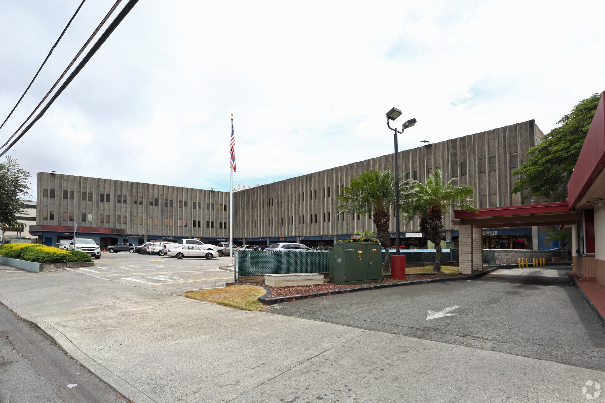2153 N King St, Honolulu, HI for Rent