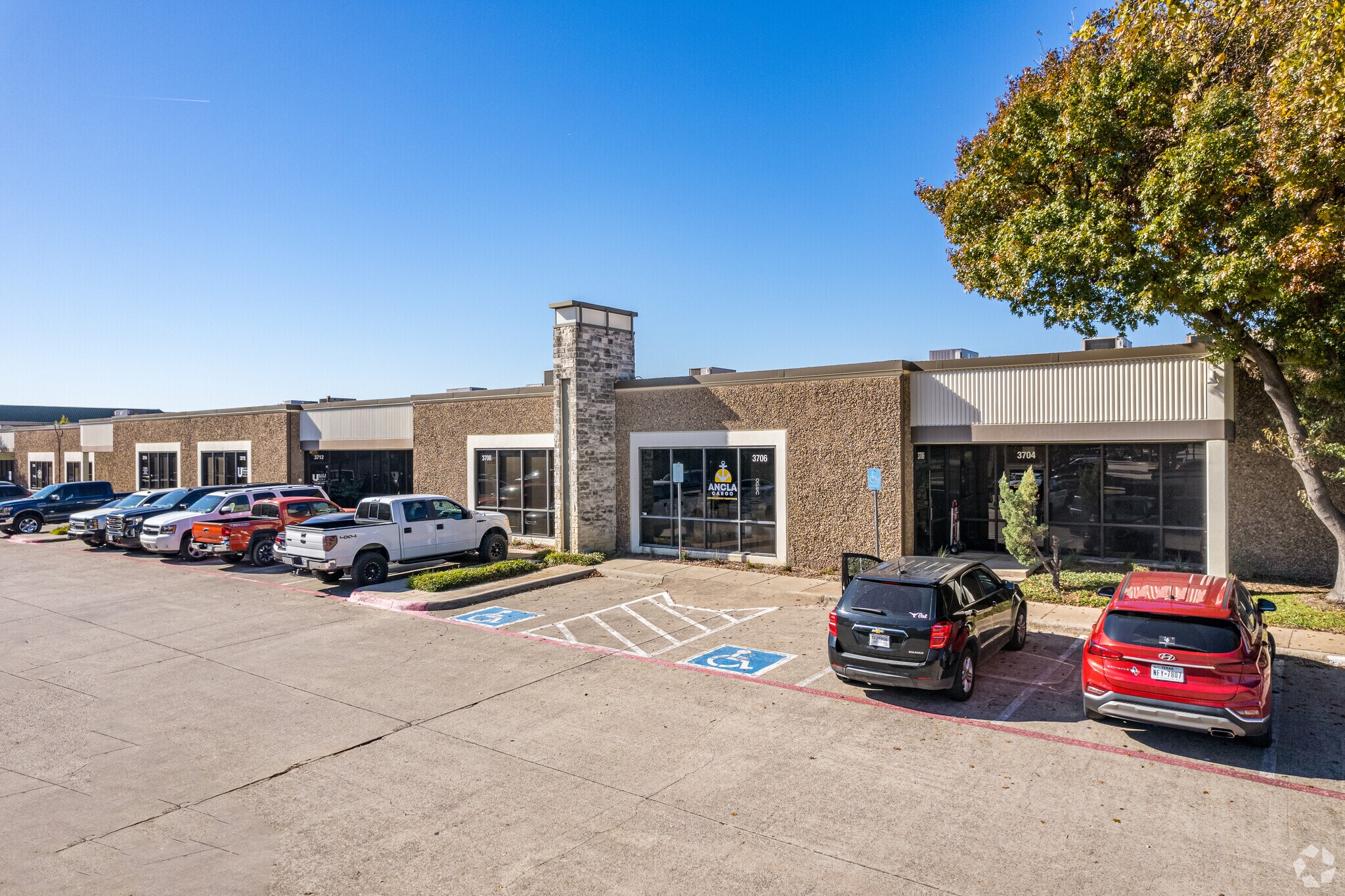 3704-3732 Arapaho Rd, Addison, TX for Rent