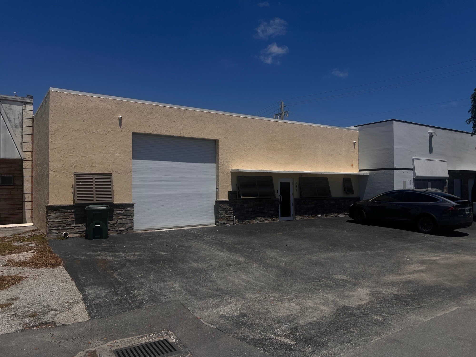 181 NE 32nd Ct, Oakland Park, FL for Sale