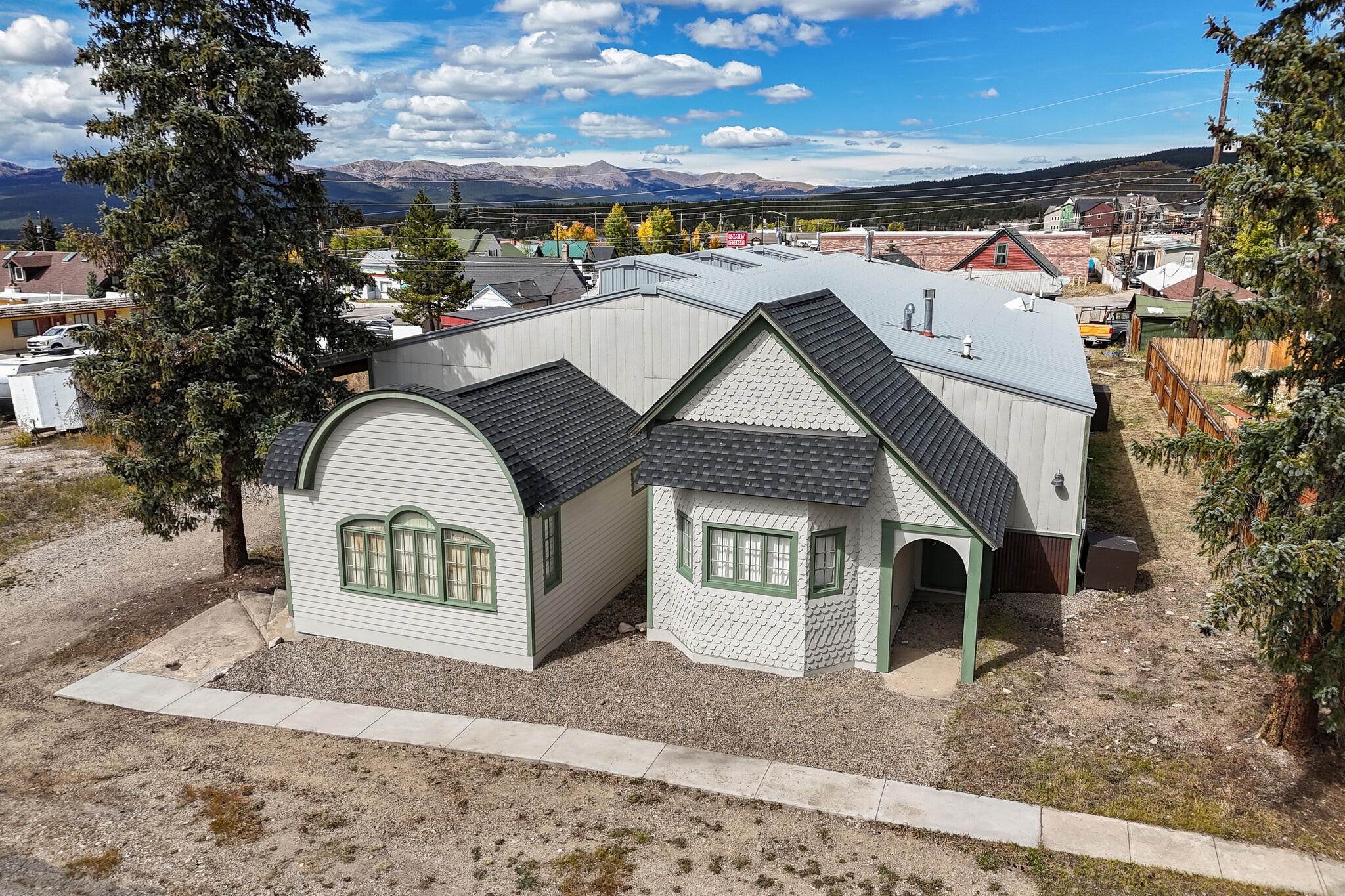 210 E 10th St, Leadville, CO for Sale