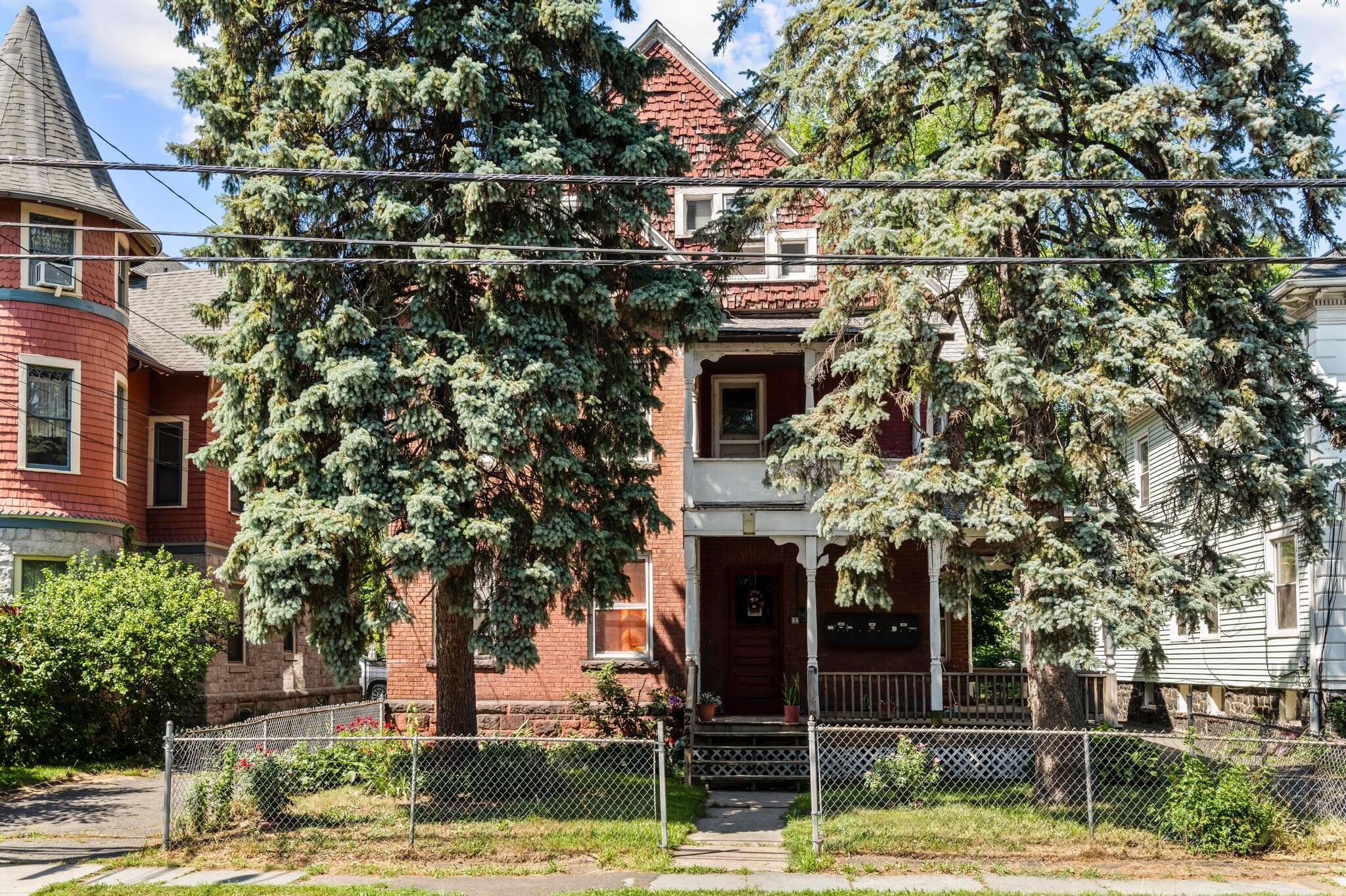 240 Sargeant St, Hartford, CT for Sale