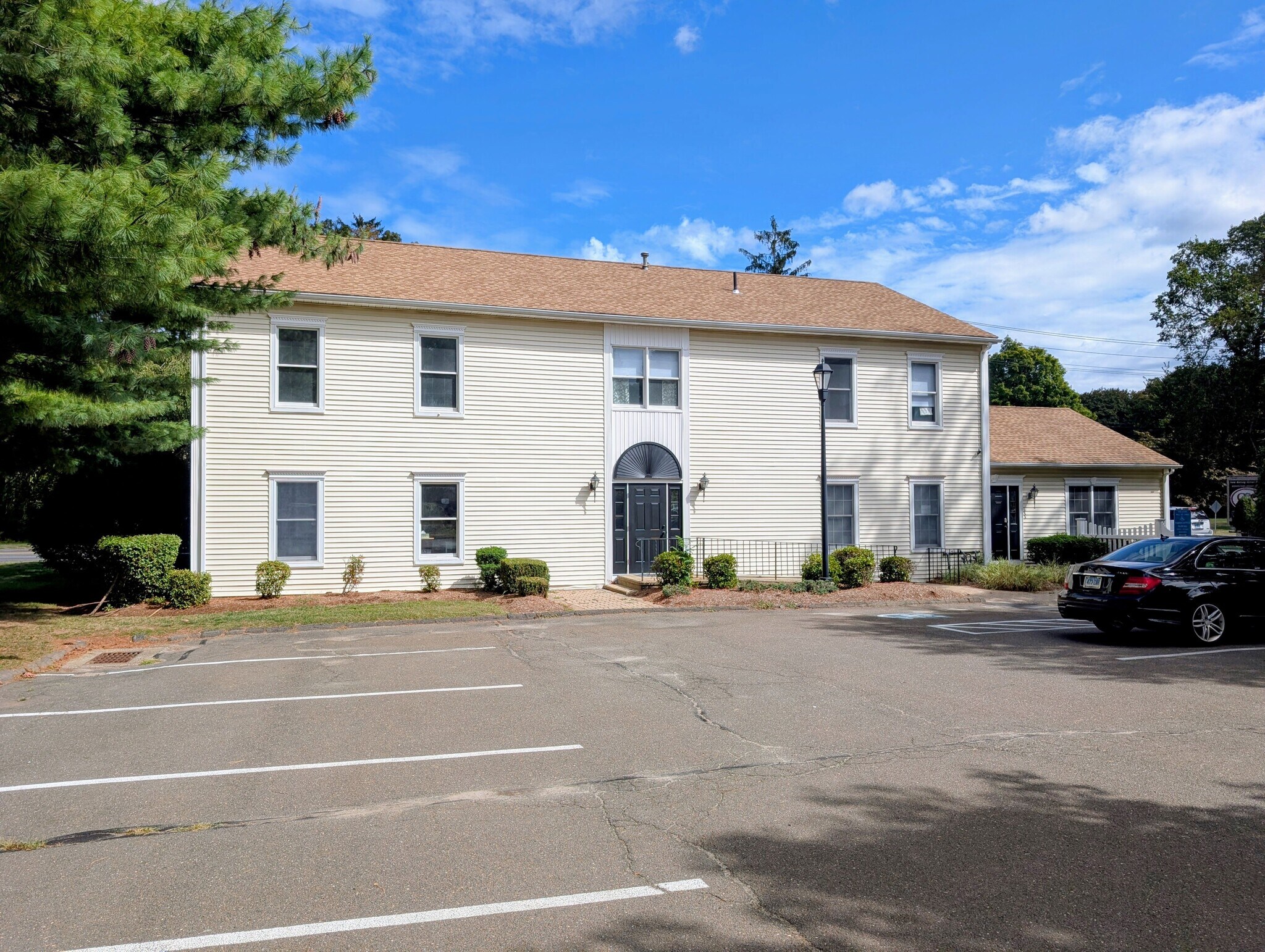 3190 Whitney Ave, Hamden, CT for Rent