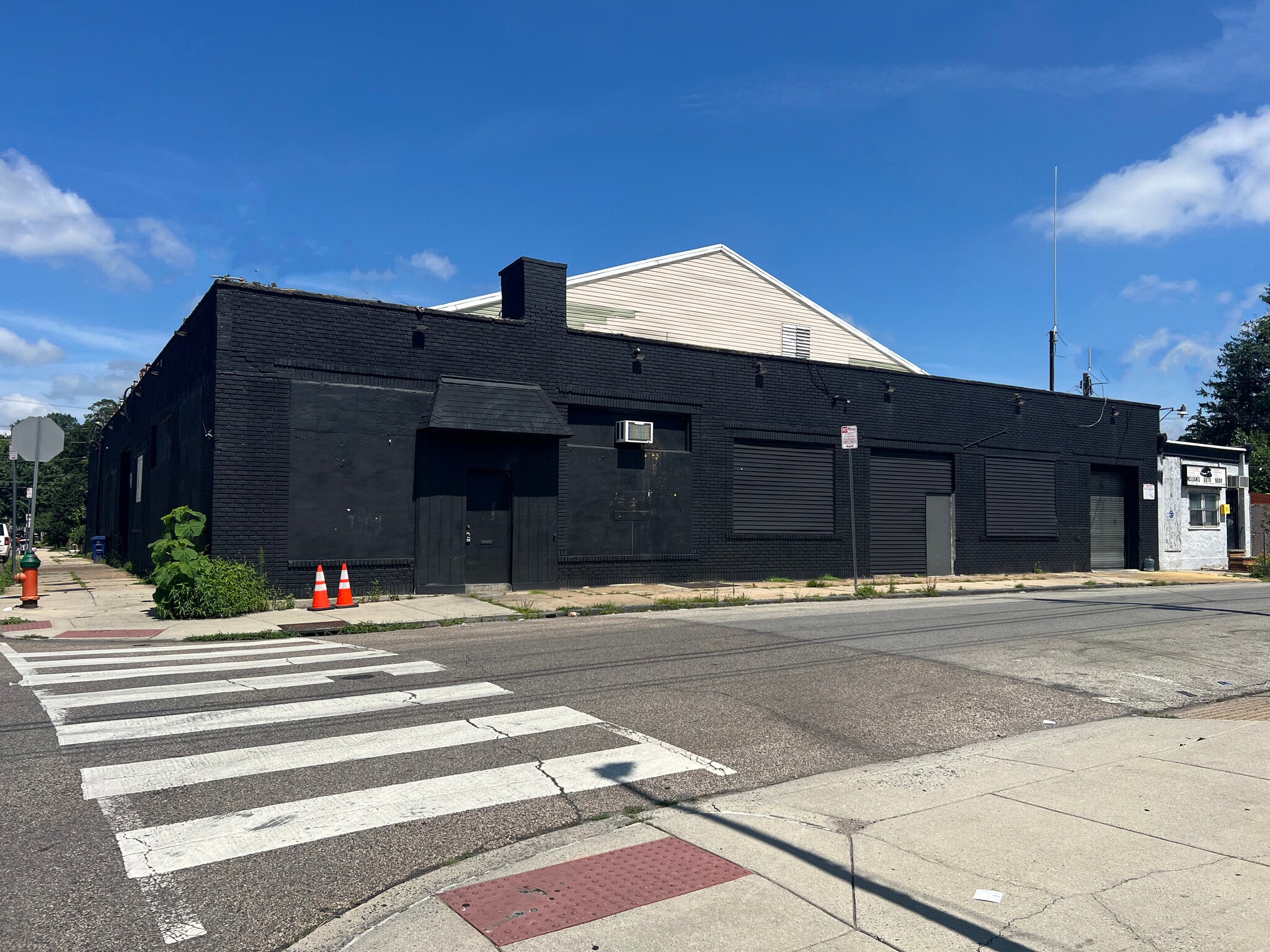 67 W Queen Ln, Philadelphia, PA for Sale