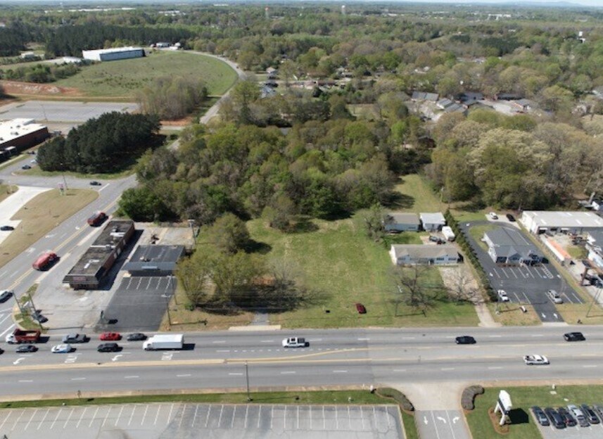8709 and 8713 Asheville Hwy, Boiling Springs, SC for Sale