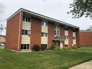 562 Pershing Ave  