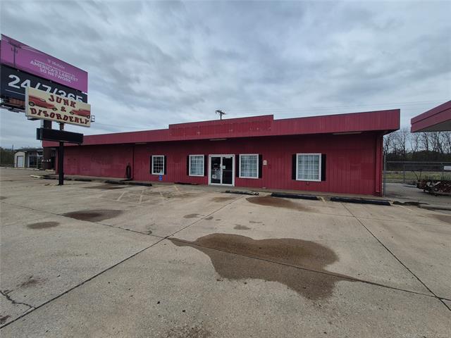 401 S Chouteau Ave, Chouteau, OK for Sale