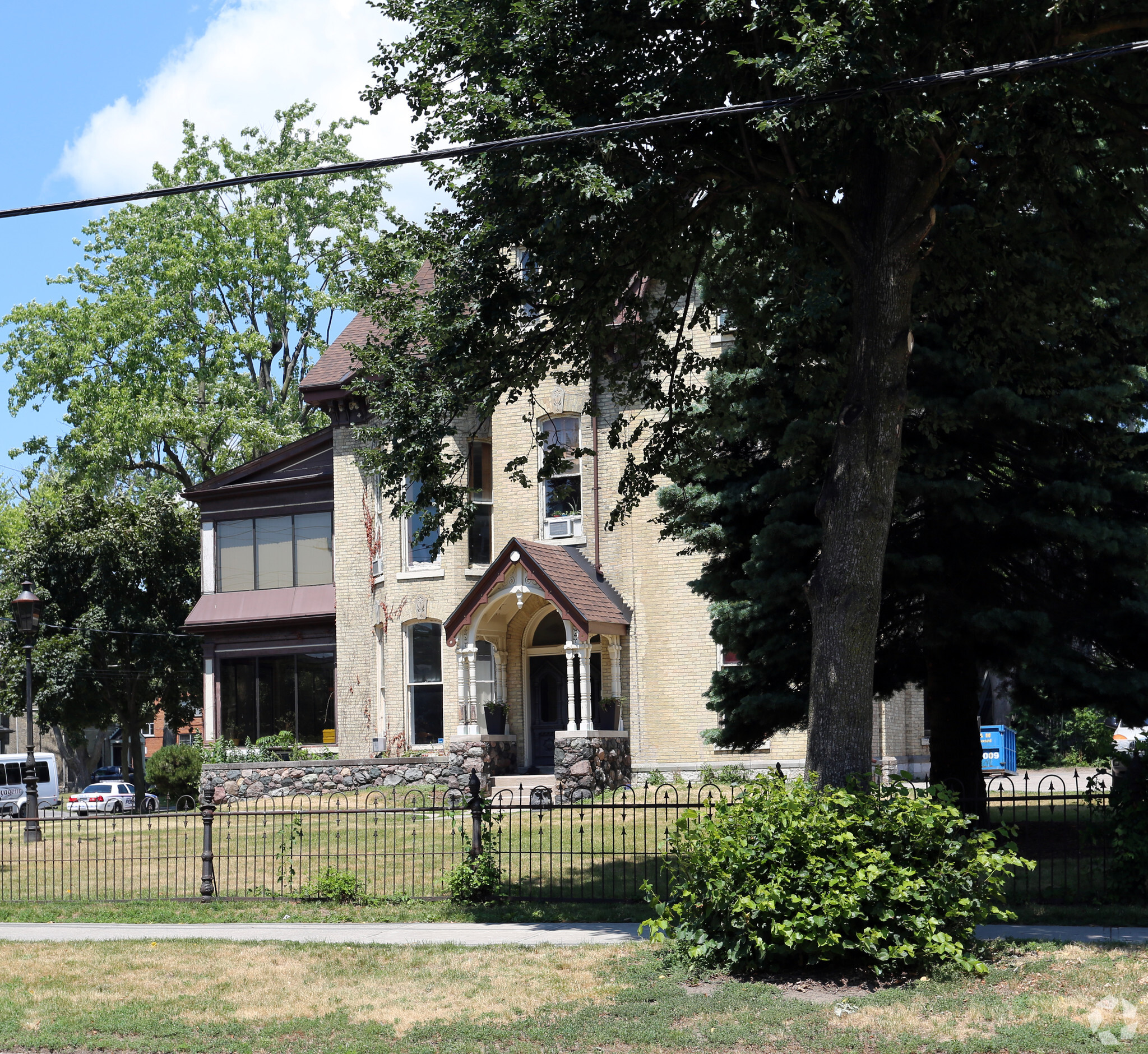 536 Queens Ave, London, ON for Sale