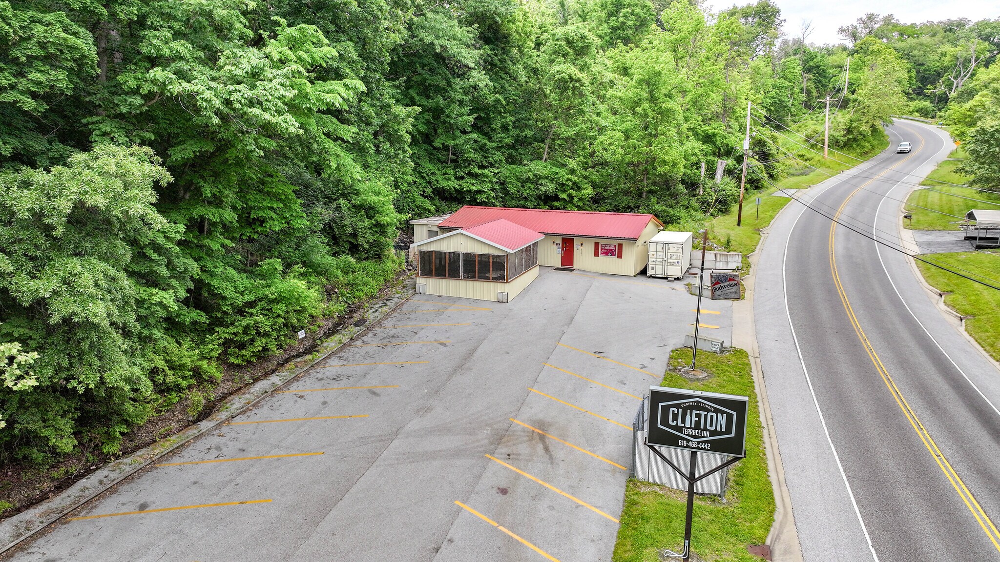 4922 Clifton Terrace Rd, Godfrey, IL for Sale