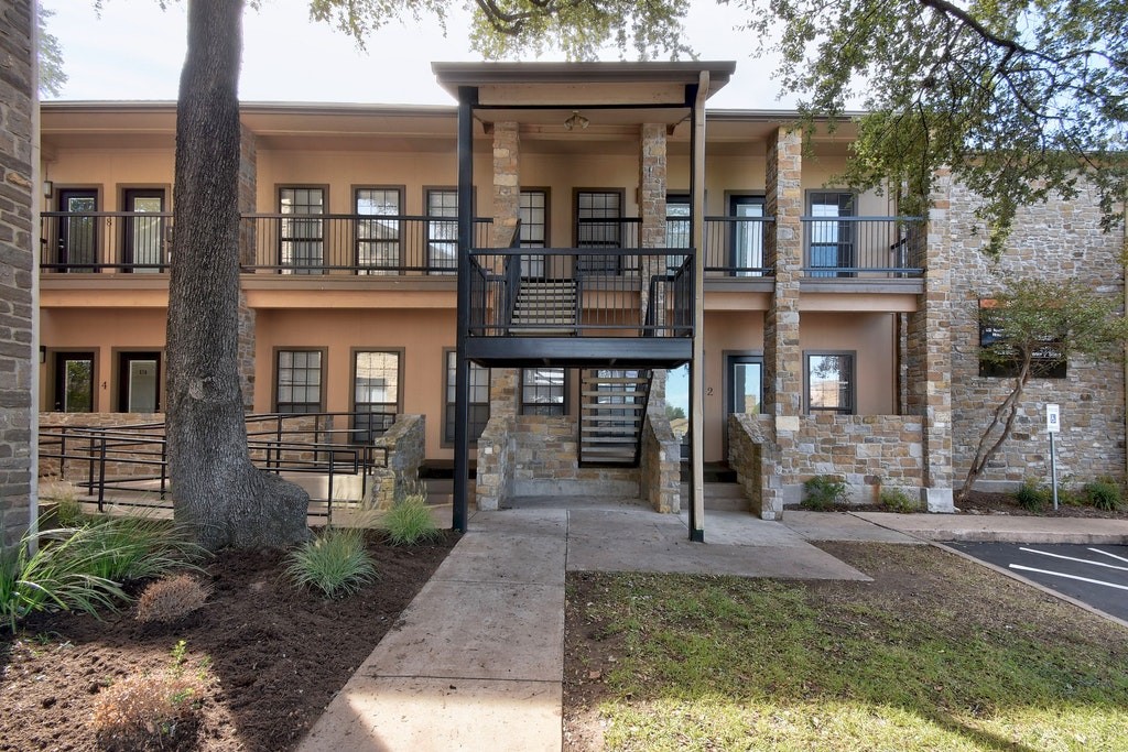 13740 Research Blvd, Austin, TX for Sale