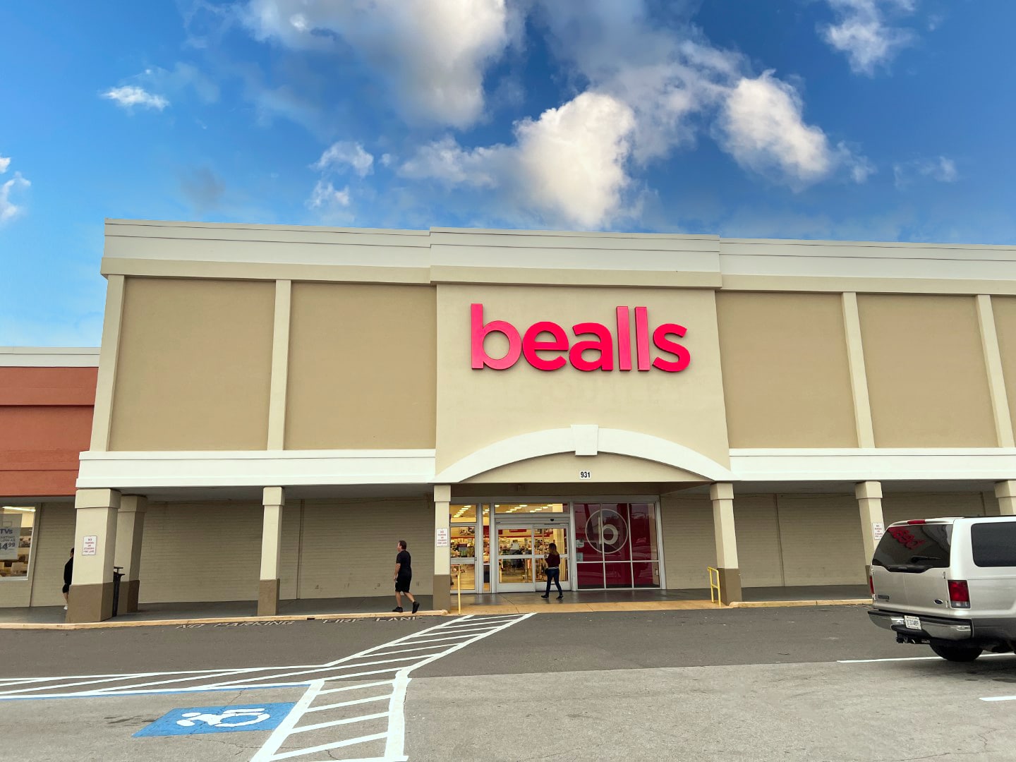930-940 N 14th St, Leesburg, FL for Rent