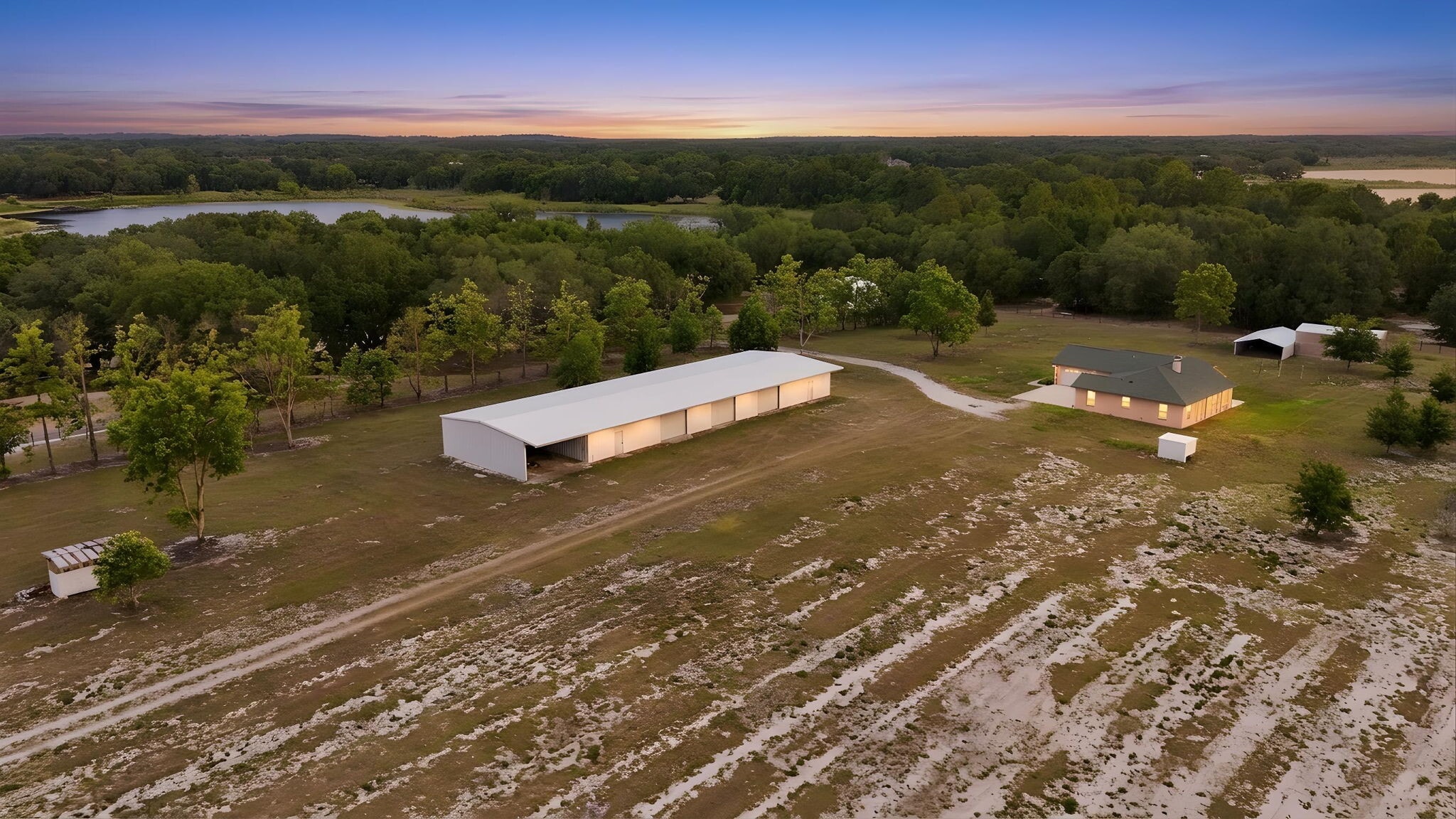 14433 Lake Yale Rd, Umatilla, FL for Sale