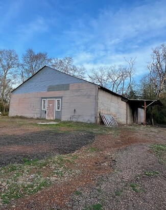 Nacogdoches, TX Warehouse - 2016 Martin Luther King Jr Blvd