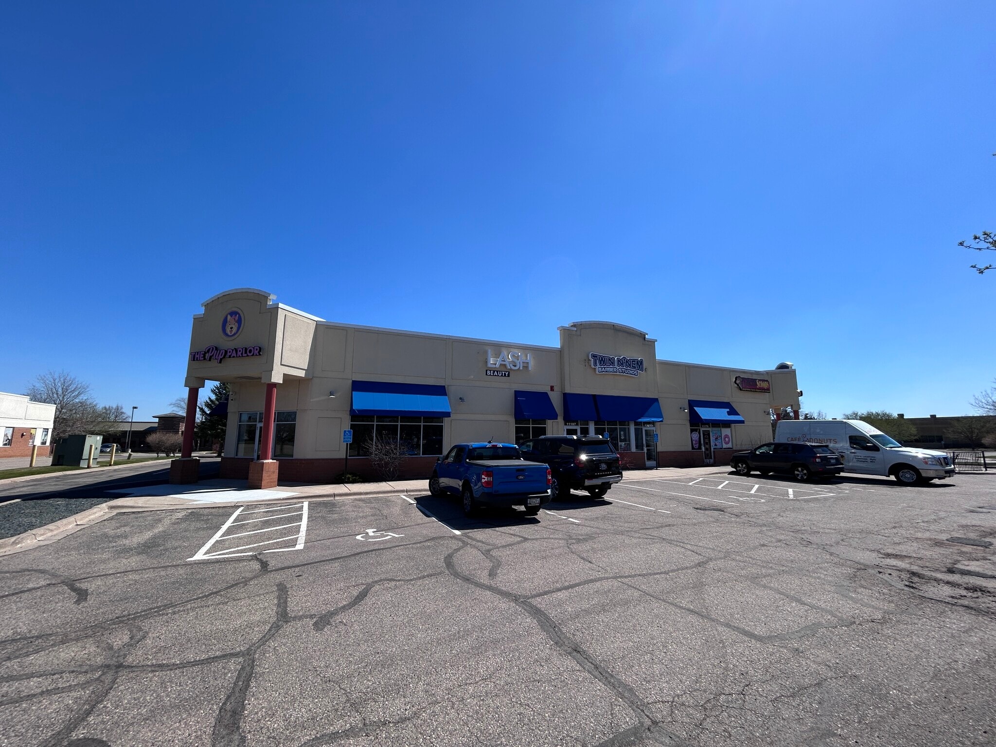 11175 N Commerce Dr, Champlin, MN for Rent