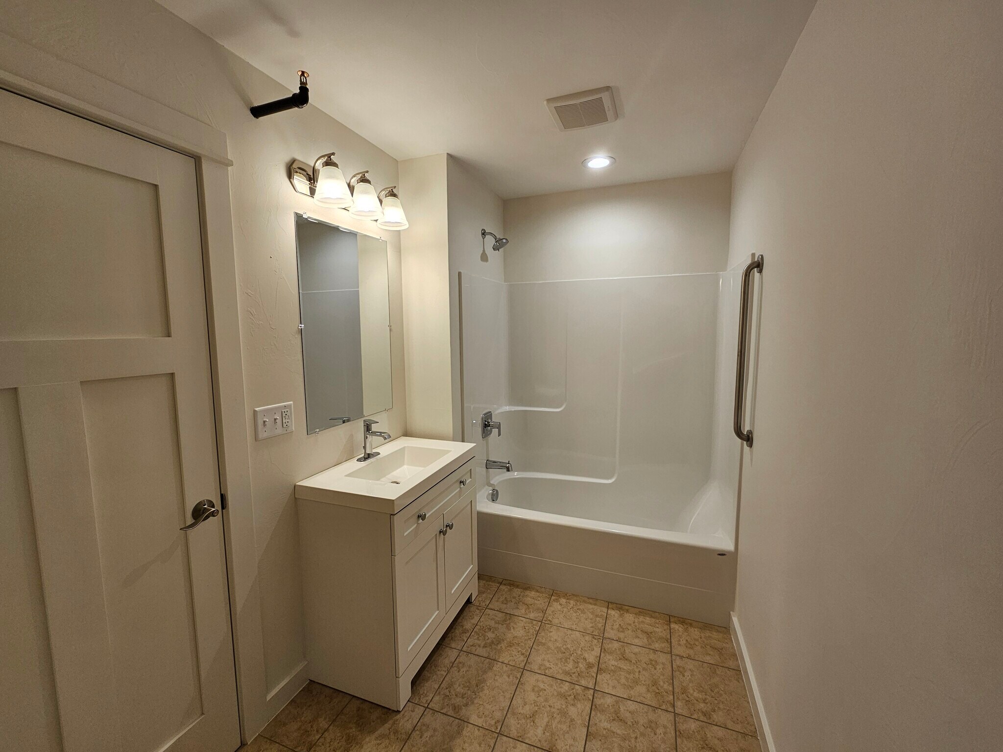 480 Jetway Dr Belgrade, MT 59714 Industrial Property for Lease on