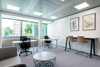 Aurora, ON Coworking Space - 70 Melvin Robson Av