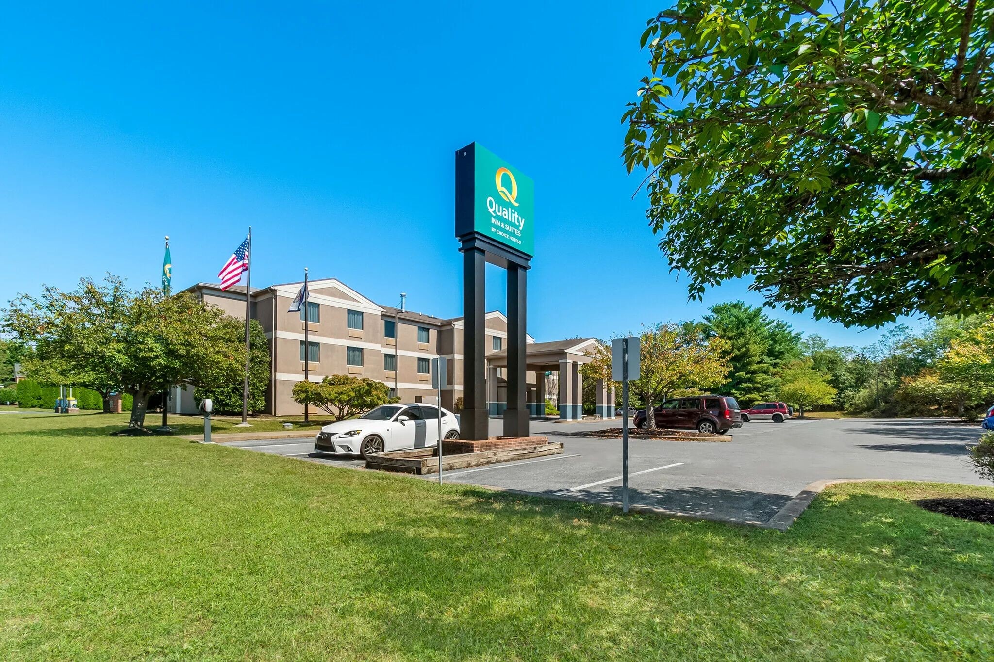 70 Maddex Square Dr, Shepherdstown, WV for Sale