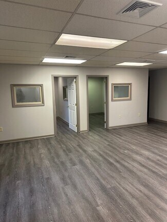 Carlisle, PA Office/Retail - 14 Stover Dr Carlisle, PA Office/Retail - 14 Stover Dr