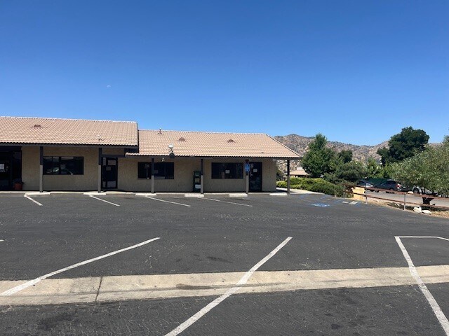 20424 Brian Way, Tehachapi, CA for Rent