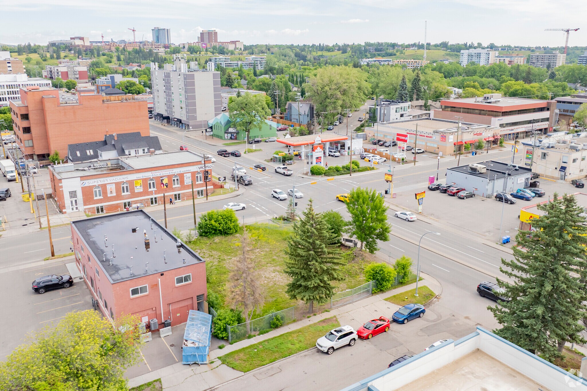 1601 Kensington Rd NW, Calgary, AB for Sale