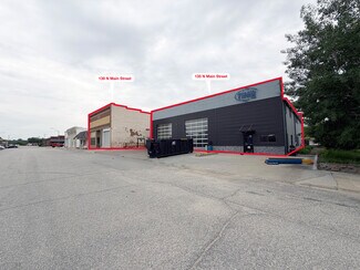135 & 139 N Main St Oakland, IA