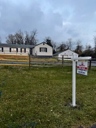 Clarksburg, MD Specialty - 23521 Frederick Rd Clarksburg, MD Specialty - 23521 Frederick Rd