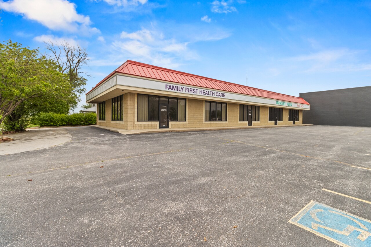 5420 Northwest Radial Hwy, Omaha, NE for Rent