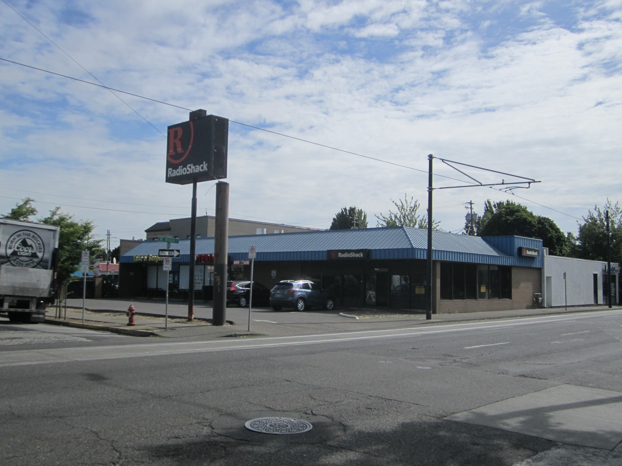 1606-1618 NE 6th Ave, Portland, OR for Rent