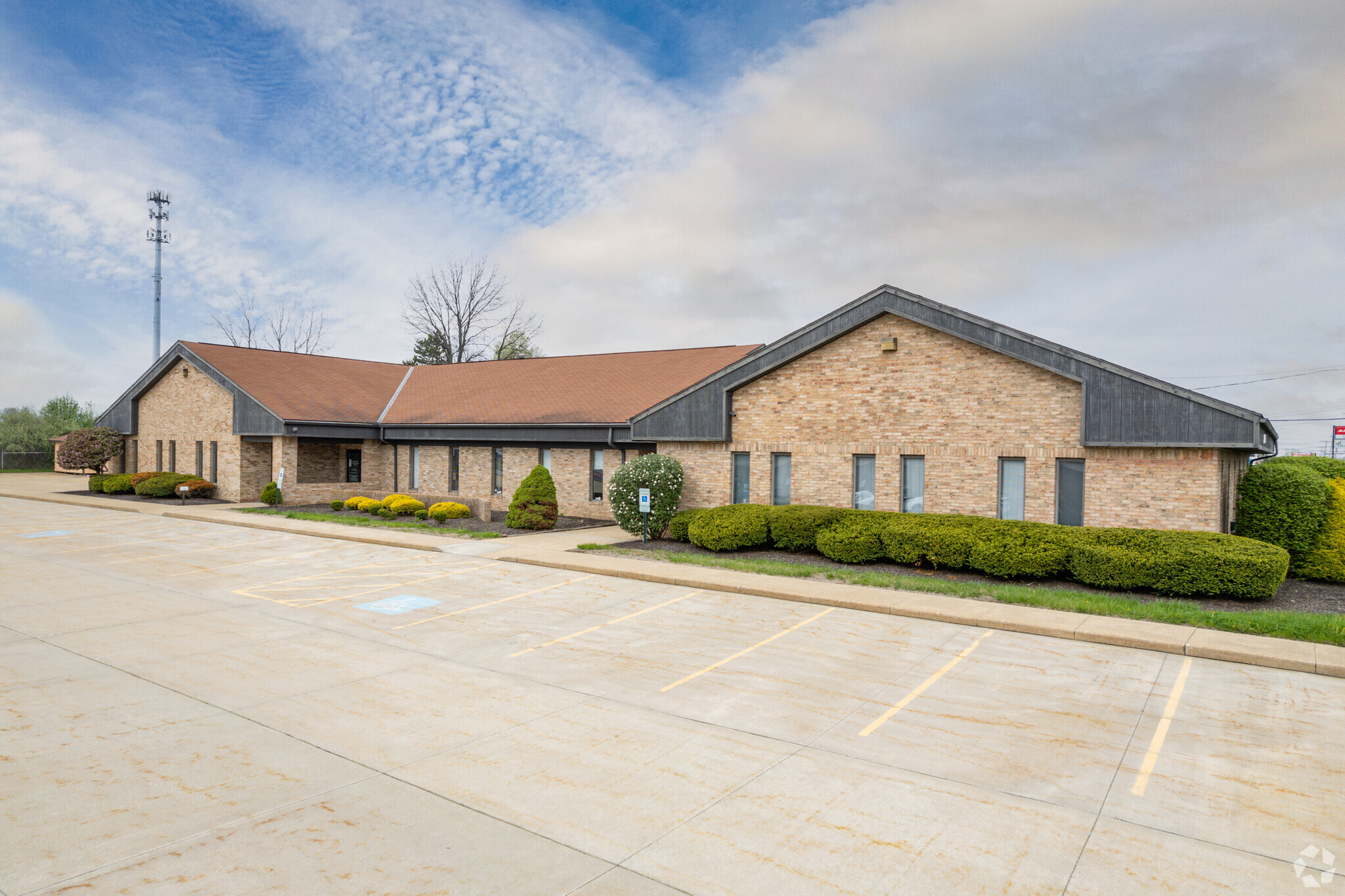 2780 S Arlington Rd Akron, OH 44312 - Office Property for Lease on ...