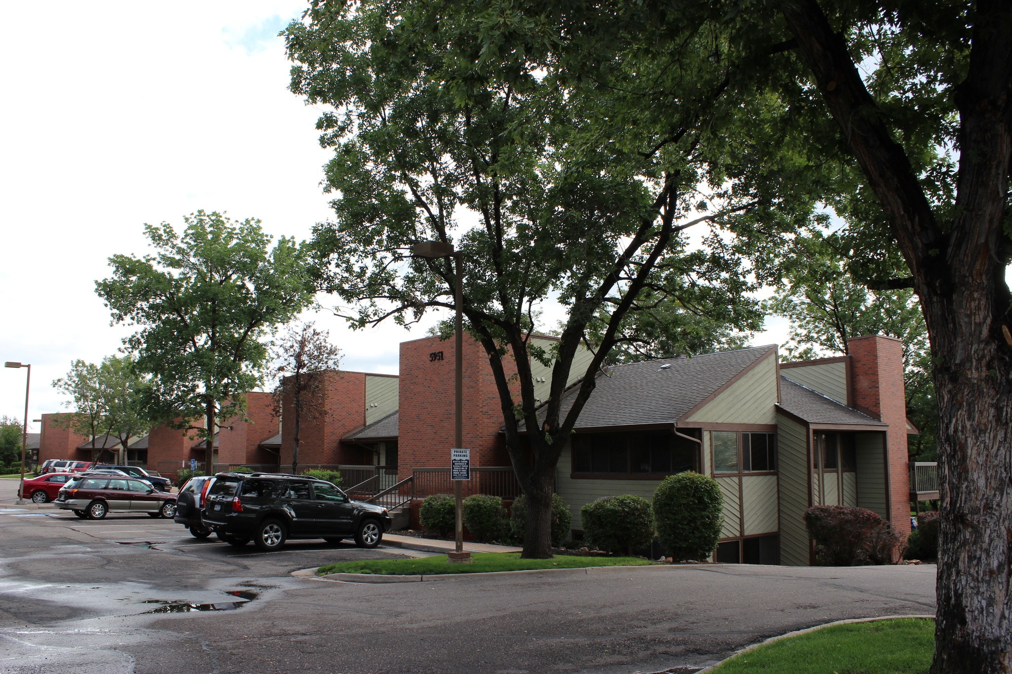 5951 S Middlefield Rd, Littleton, CO for Rent