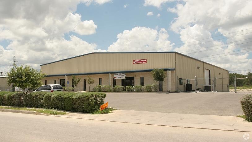 13331 Western Oak, Helotes, TX for Rent