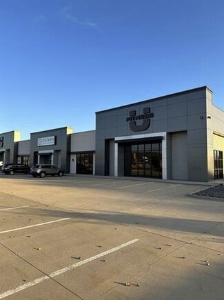 Dubuque, IA Retail - 1082 Cedar Cross Rd