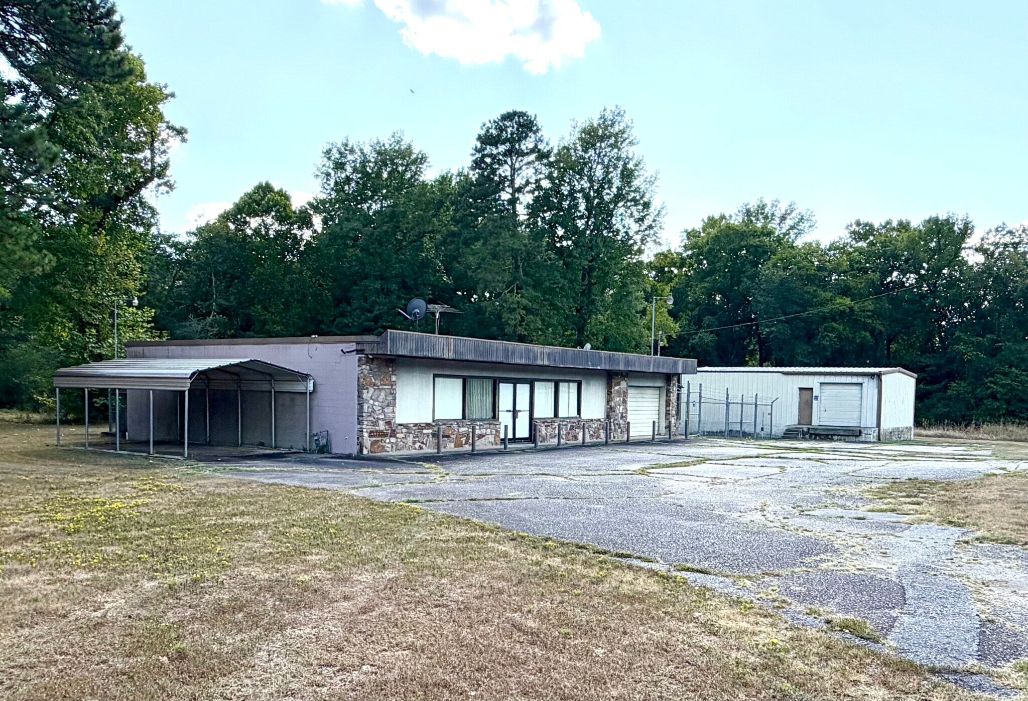 2819 Mountain Pine Rd, Hot Springs, AR for Sale