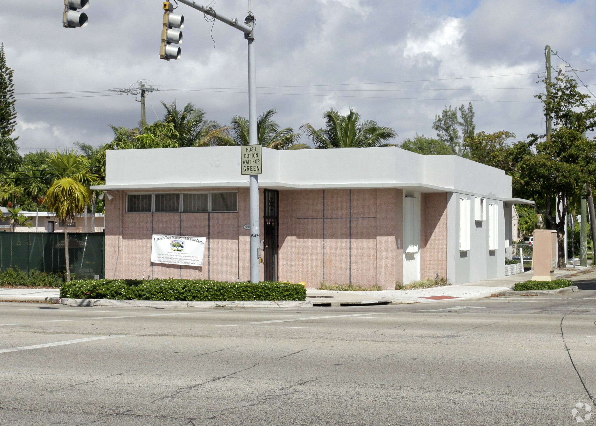 999 NE 125th St, North Miami, FL for Rent
