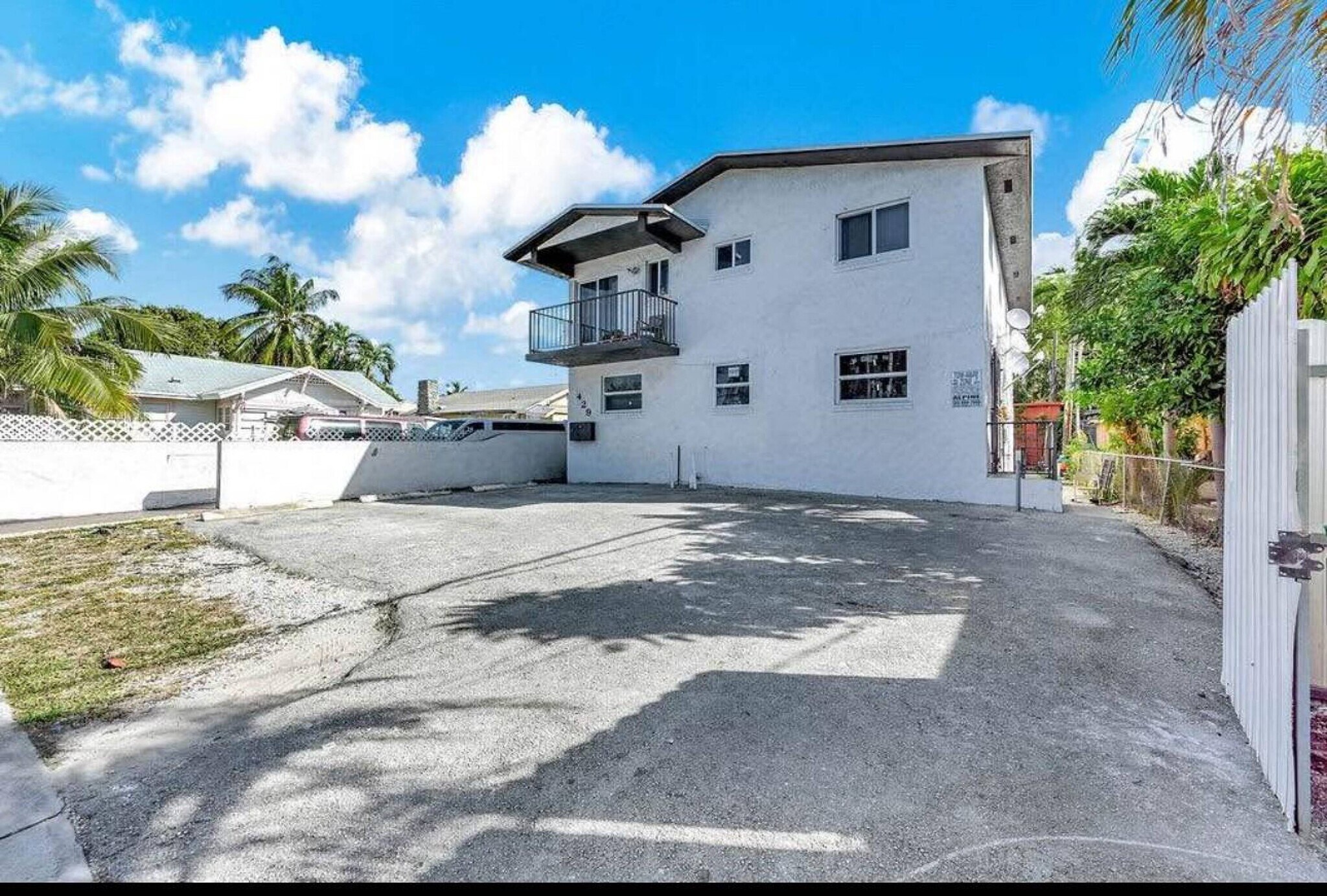 429 NW 10th Ave, Miami, FL for Sale