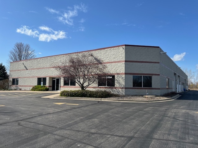 2742 Barney Ct, Mchenry, IL for Rent