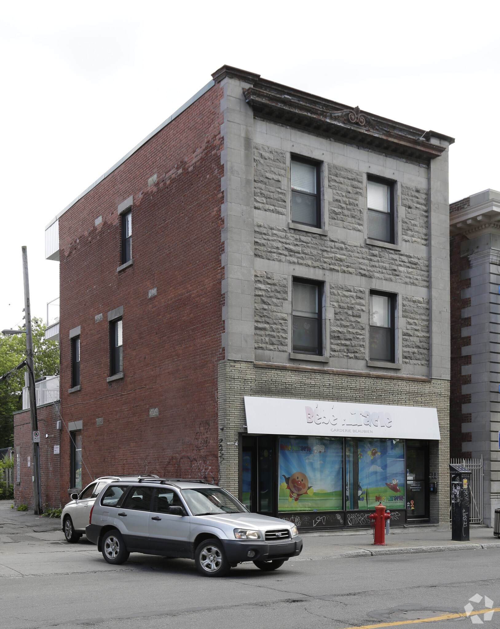418 Rue Beaubien E, Montréal, QC for Sale