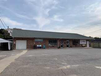 Hudson, NC Retail - 107 Fairway Ave