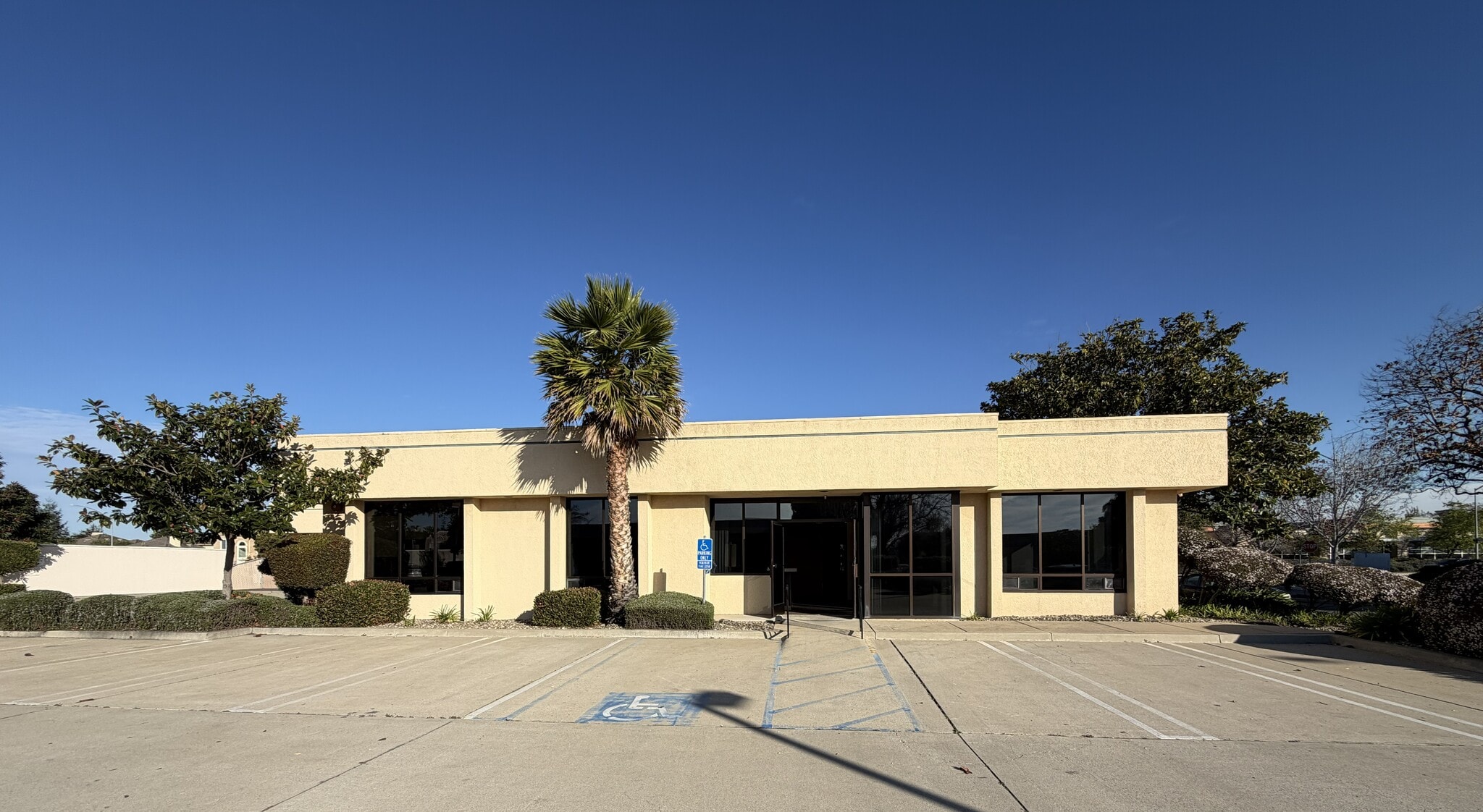 2401 Professional Pky, Santa Maria, CA for Rent